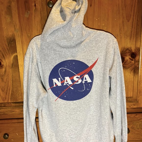 Grey NASA sweater - Picture 2 of 3